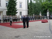 Vojensk pocty predsedovi vldy Rumunska